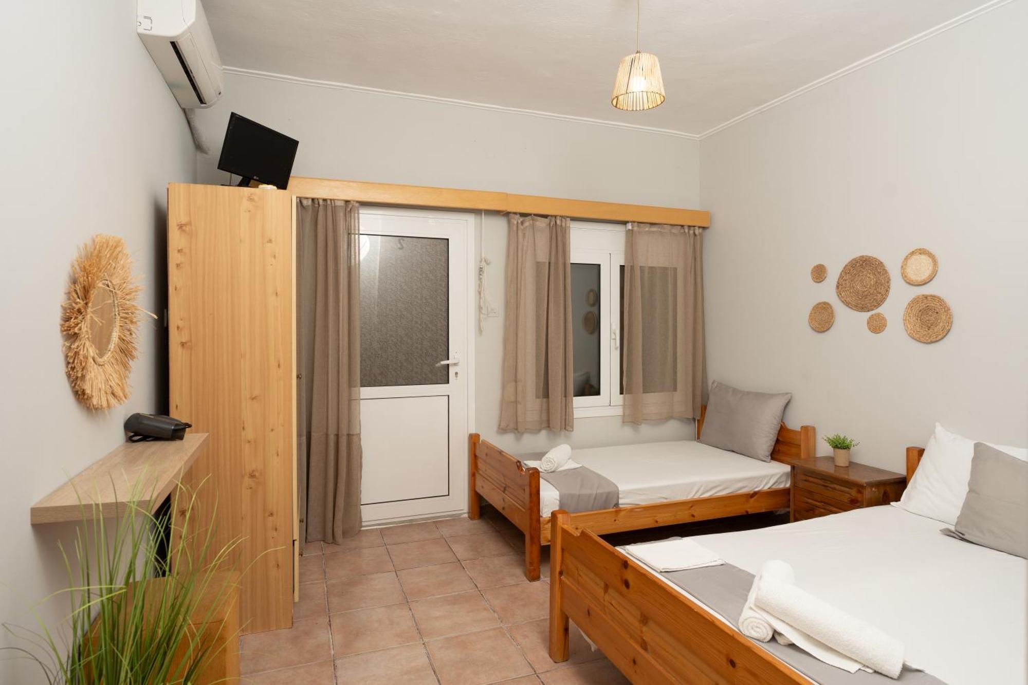 Salvino Rooms Paralía Eksteriør bilde